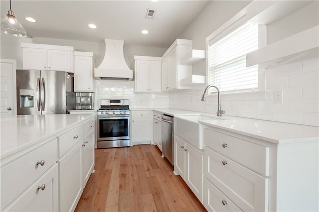 2787 N Chapel Drive, Fayetteville, AR 72704