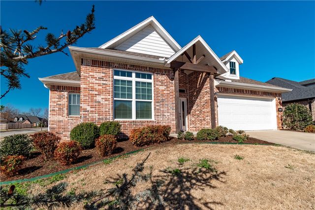 2787 N Chapel Drive, Fayetteville, AR 72704