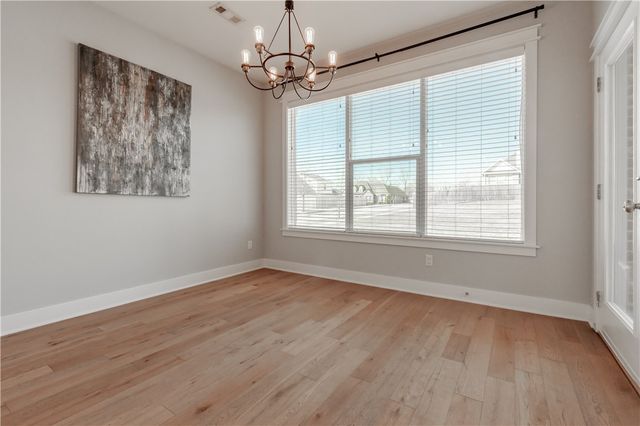 2787 N Chapel Drive, Fayetteville, AR 72704