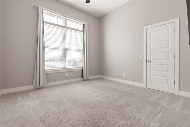 2787 N Chapel Drive, Fayetteville, AR 72704