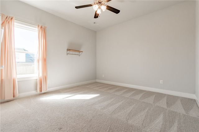 2787 N Chapel Drive, Fayetteville, AR 72704