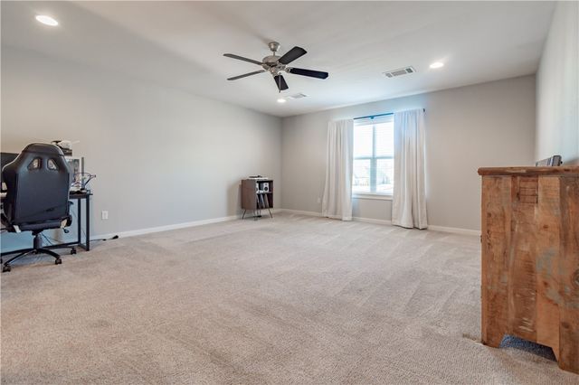 2787 N Chapel Drive, Fayetteville, AR 72704