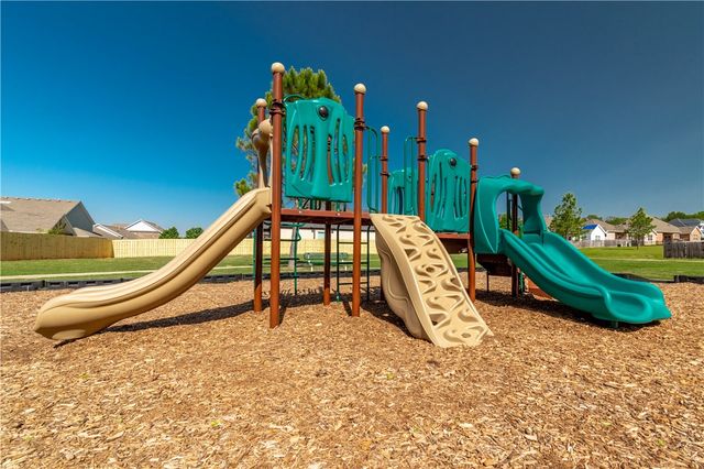 2787 N Chapel Drive, Fayetteville, AR 72704