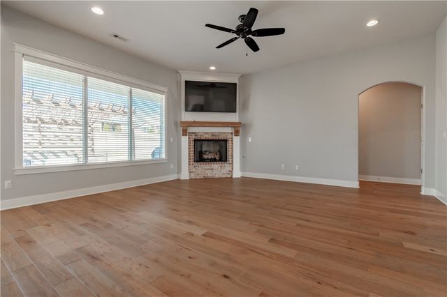 2787 N Chapel Drive, Fayetteville, AR 72704