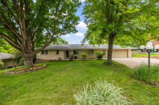 6730 NW Timberline Drive, Des Moines, IA 50313