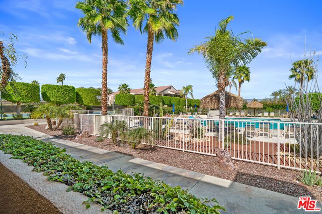 222 N Calle El Segundo 560, Palm Springs, CA 92262