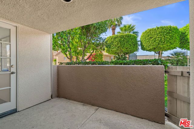 222 N Calle El Segundo 560, Palm Springs, CA 92262