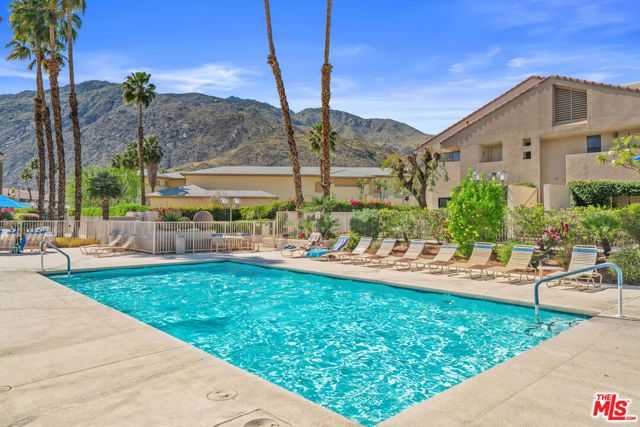 222 N Calle El Segundo 560, Palm Springs, CA 92262