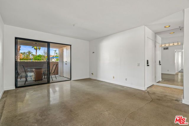 222 N Calle El Segundo 560, Palm Springs, CA 92262