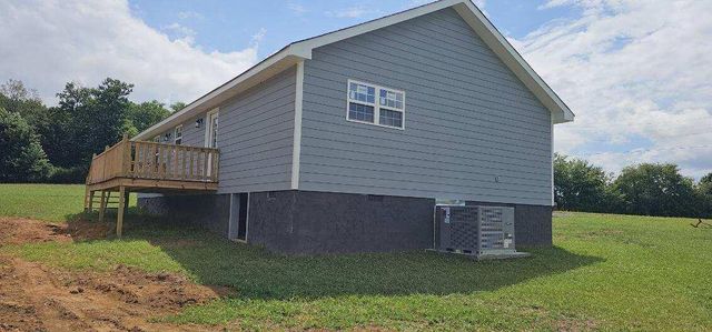 1368 Bennie Camp Road, Dunlap, TN 37327
