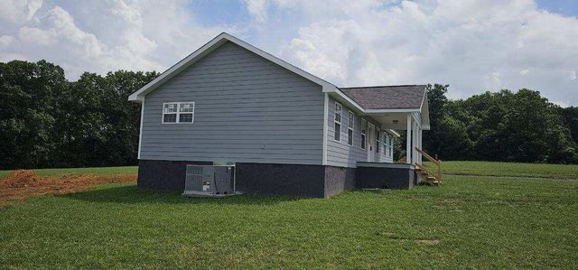 1368 Bennie Camp Road, Dunlap, TN 37327