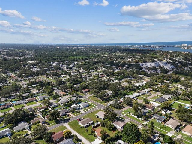 1734 MAIDEN LANE, Largo, FL 33774