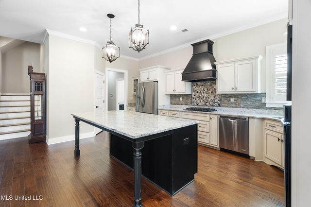 4721 Pleasant Breeze Drive, Olive Branch, MS 38654