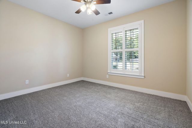 4721 Pleasant Breeze Drive, Olive Branch, MS 38654