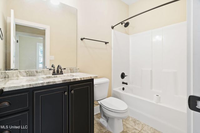 4721 Pleasant Breeze Drive, Olive Branch, MS 38654