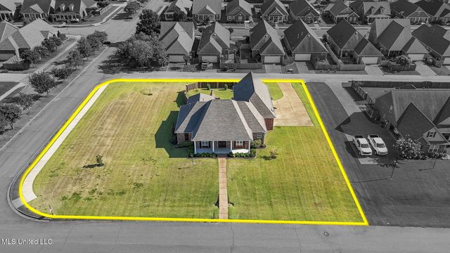 4721 Pleasant Breeze Drive, Olive Branch, MS 38654