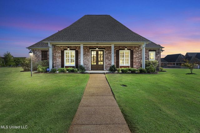 4721 Pleasant Breeze Drive, Olive Branch, MS 38654