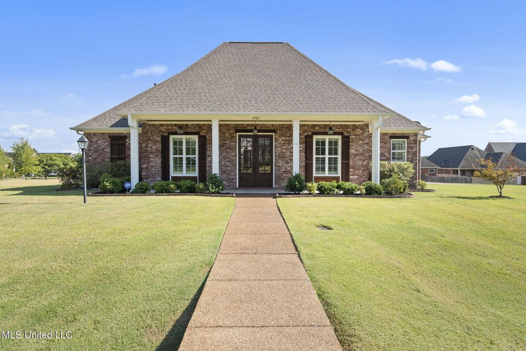 4721 Pleasant Breeze Drive, Olive Branch, MS 38654