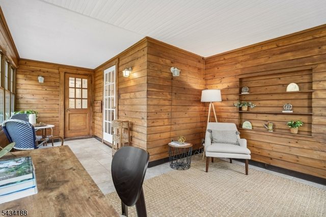 43 Burr Rd, Maplewood Twp., NJ 07040