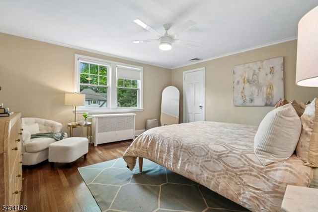 43 Burr Rd, Maplewood Twp., NJ 07040