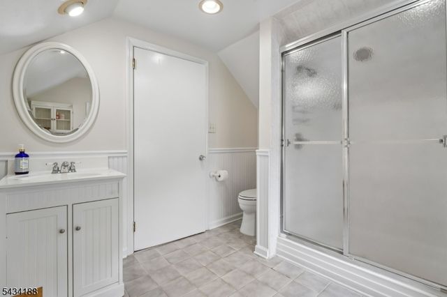 43 Burr Rd, Maplewood Twp., NJ 07040