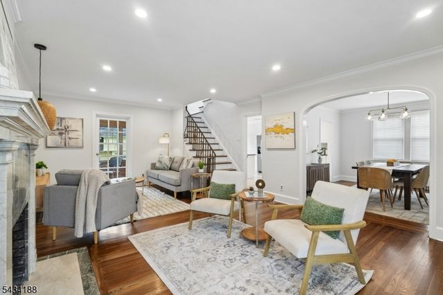 43 Burr Rd, Maplewood Twp., NJ 07040
