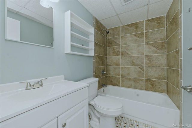 801 Main Street, Farmingdale, NY 11735