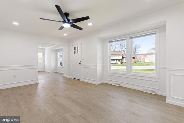 32 CONSTITUTION BLVD, New Castle, DE 19720