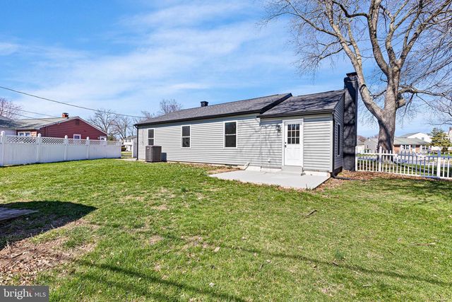 32 CONSTITUTION BLVD, New Castle, DE 19720