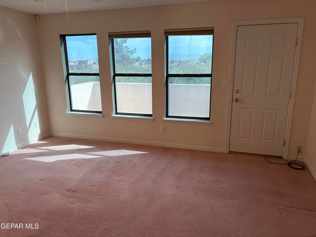 320 AVENIDA MIRADOR, Santa Teresa, NM 88008
