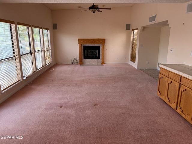 320 AVENIDA MIRADOR, Santa Teresa, NM 88008