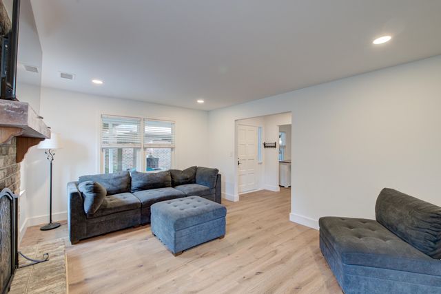 843 Trent Street, Charleston, SC 29414