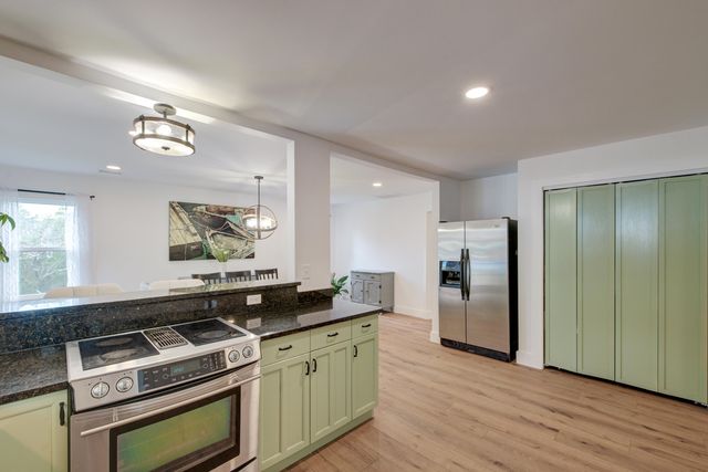 843 Trent Street, Charleston, SC 29414