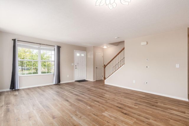 952 Hartford Village Boulevard, Columbus, OH 43228