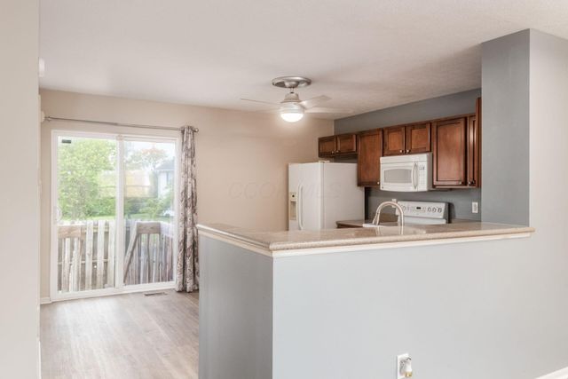 952 Hartford Village Boulevard, Columbus, OH 43228