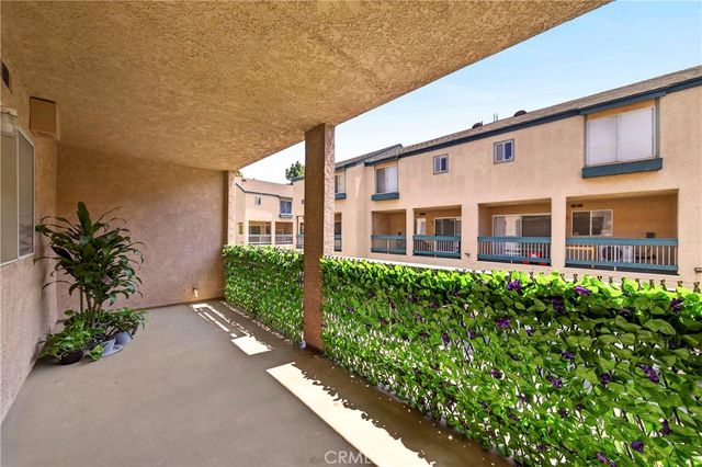 22123 S Figueroa Street 142, Carson, CA 90745