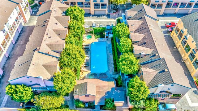 22123 S Figueroa Street 142, Carson, CA 90745