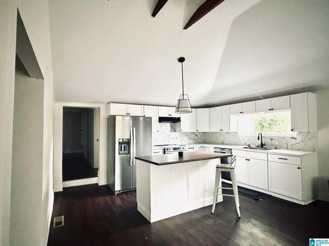 712 LINCOLN STREET, Hobson City, AL 36201