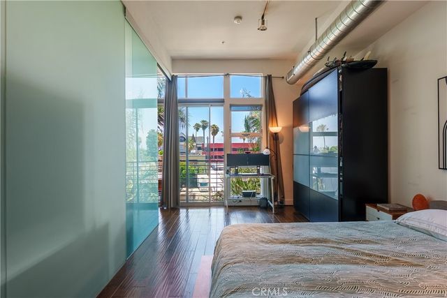 13320 Beach Avenue 301, Marina Del Rey, CA 90292