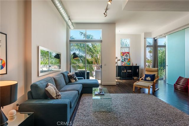 13320 Beach Avenue 301, Marina Del Rey, CA 90292