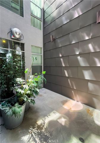 13320 Beach Avenue 301, Marina Del Rey, CA 90292