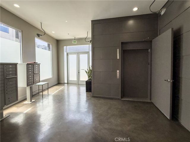 13320 Beach Avenue 301, Marina Del Rey, CA 90292