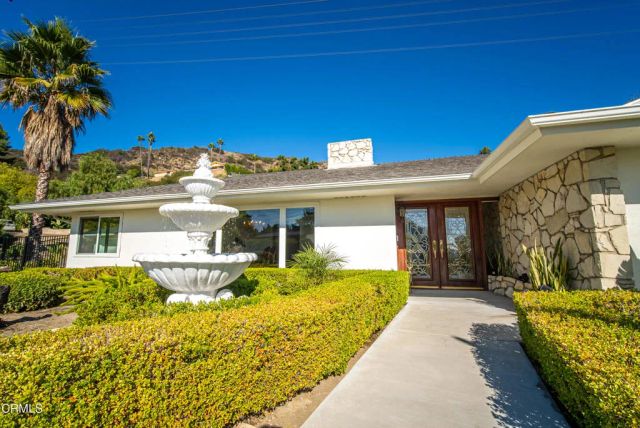 2460 Las Positas Road, Glendale, CA 91208