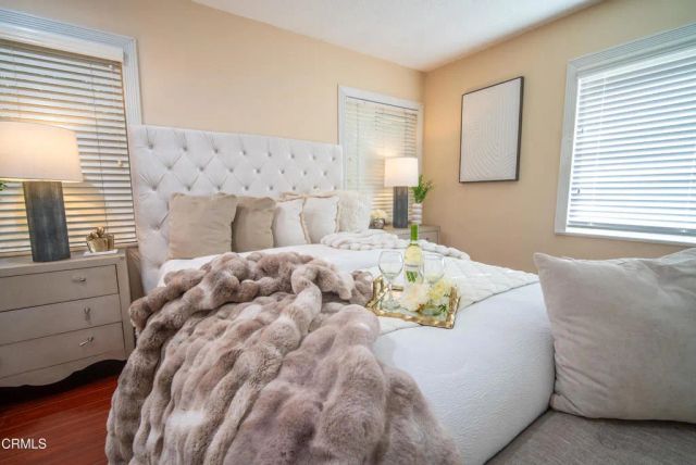 2460 Las Positas Road, Glendale, CA 91208