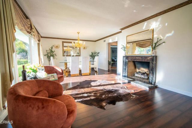 2460 Las Positas Road, Glendale, CA 91208