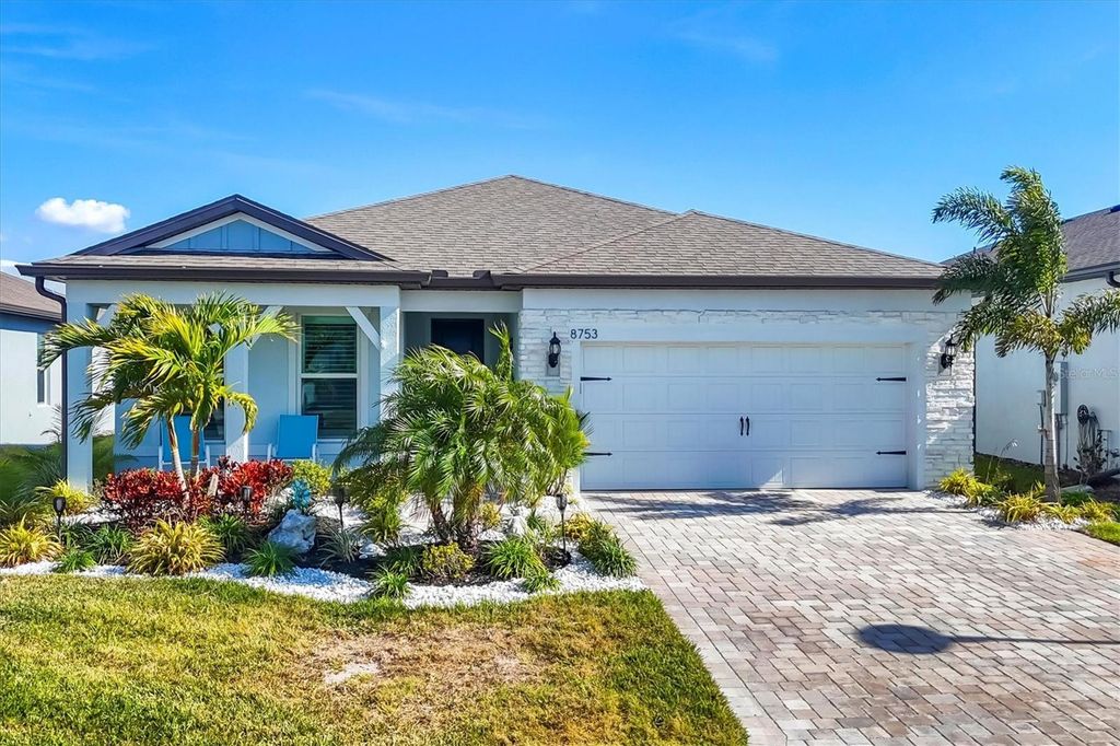 Image 2 of property listing at 8753 COASTAL KEY WAY, Parrish, FL 34219