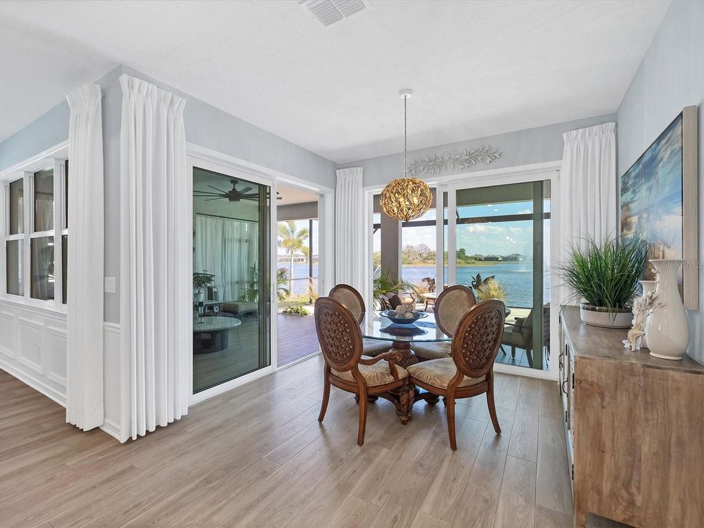 Image 7 of property listing at 8753 COASTAL KEY WAY, Parrish, FL 34219