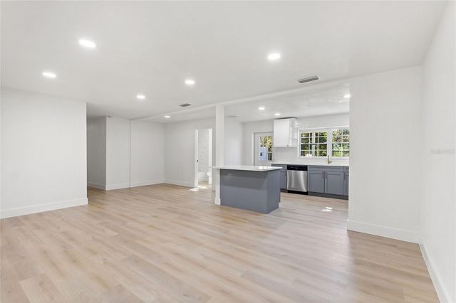 2934 W BELLA VISTA STREET, Lakeland, FL 33810