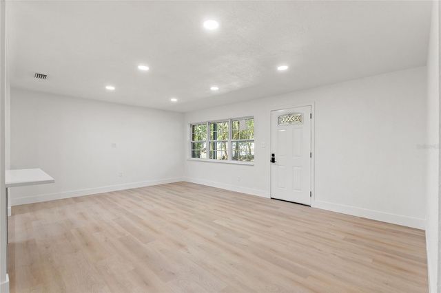 2934 W BELLA VISTA STREET, Lakeland, FL 33810