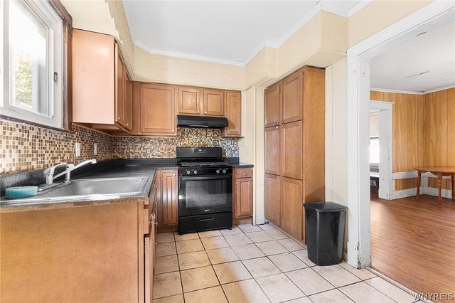 15 West Northrup Place, Buffalo, NY 14214